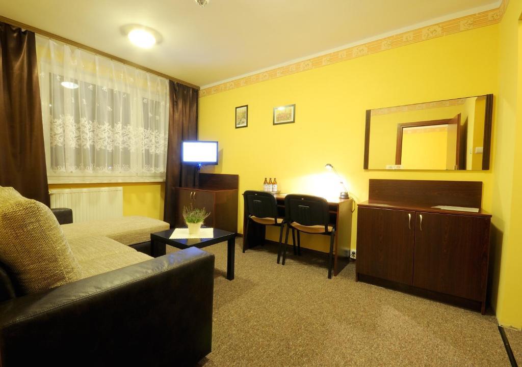 Hotel Gambit I Restauracja Cieszyn Cieszyn  Exterior foto